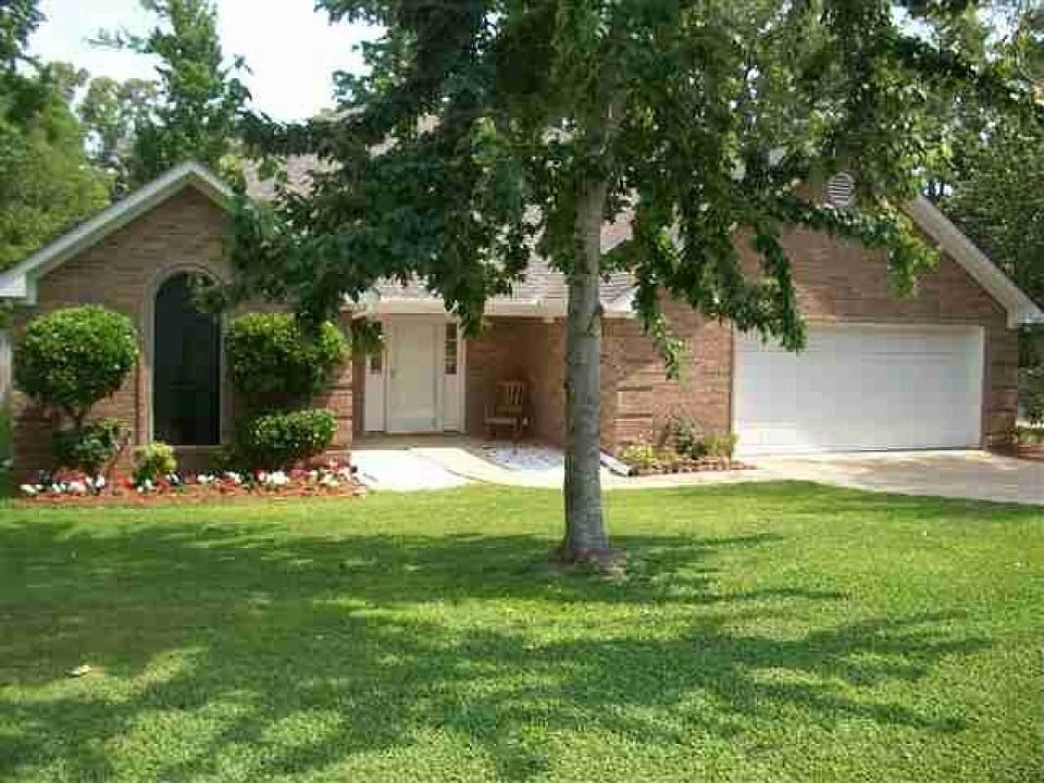 1st image of 19048 Pinedale Cir
