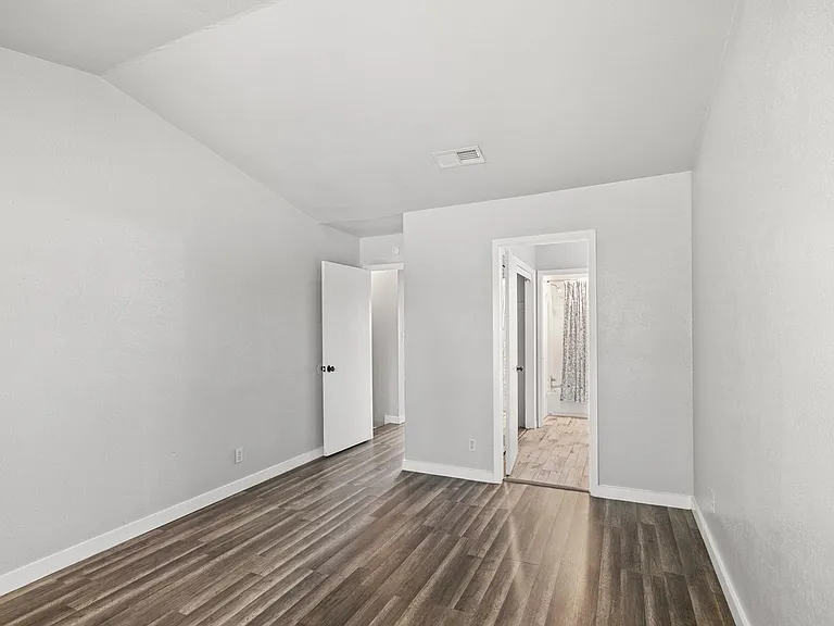 7505 Saint Amant Pl #A — Photo 37