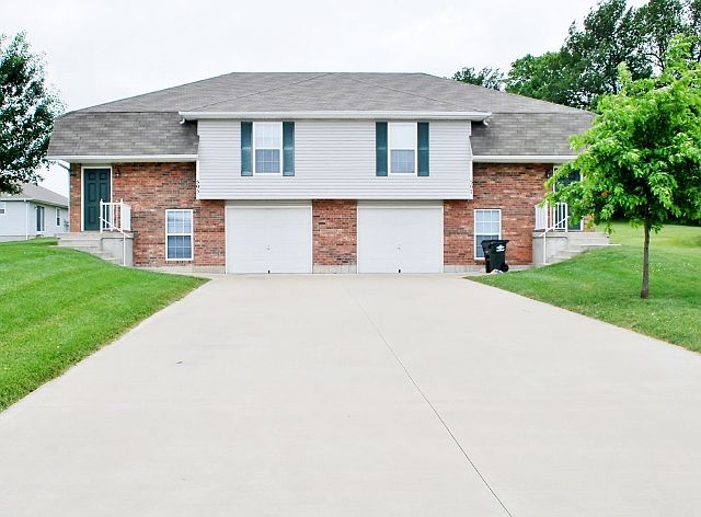 1st image of 505-07 NW Mill Ct