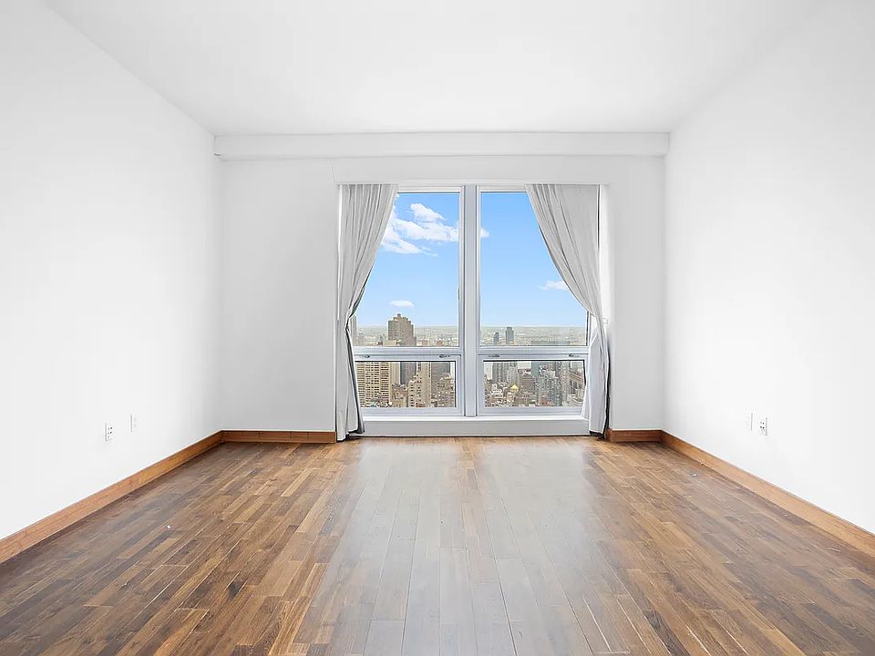 1st image of 400 5th Ave APT 46C