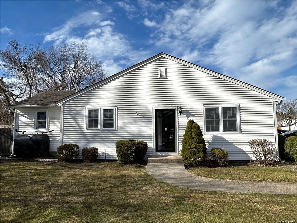 76 Strathmore Court Drive UNIT 76, Coram, NY 11727 Zillow