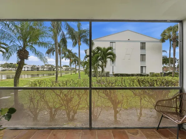 1109 Green Pine Boulevard #G1, West Palm Beach, FL 33409