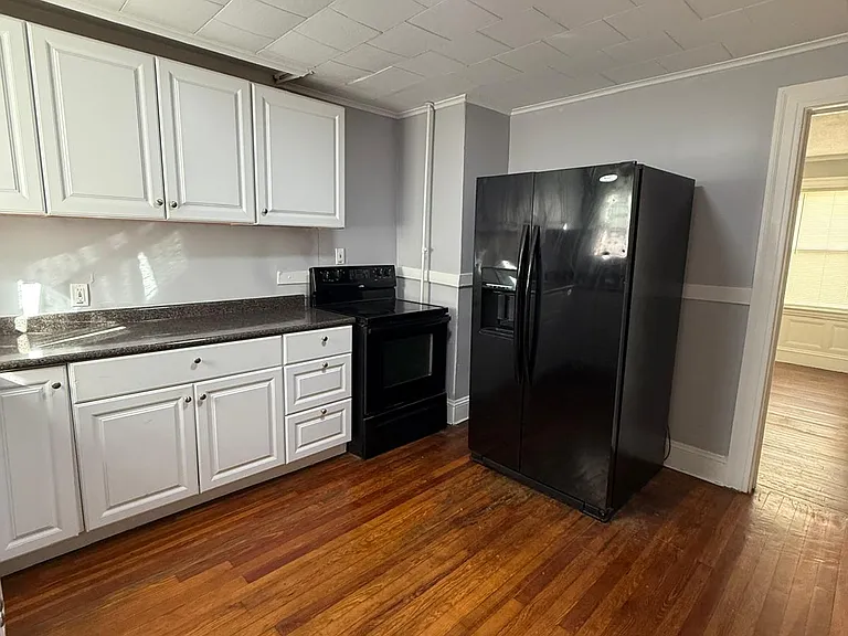 35 Suffolk St #35 — Photo 16