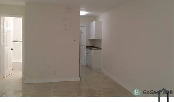 2 bed, 700 sqft, $1,575 — Photo 2