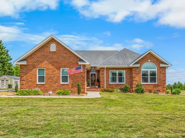 836 Bear Trl, Cana, VA 24317