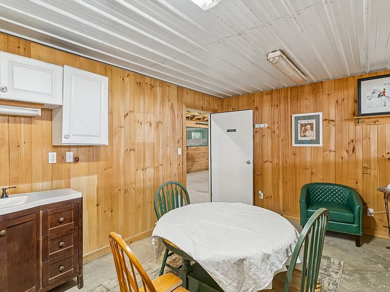 15104 Gardner Rd — Photo 11