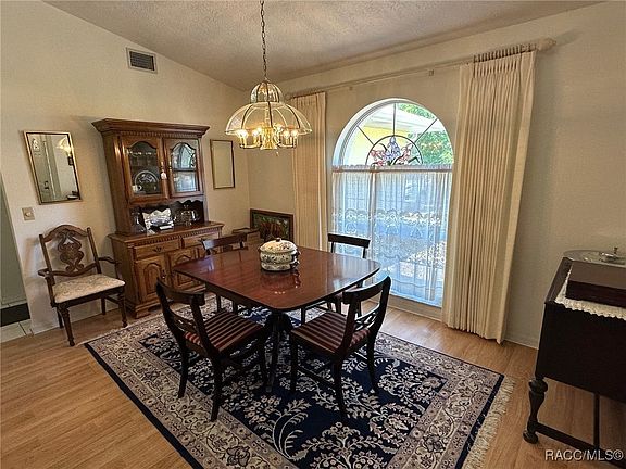 4th image of 2984 W Gardenia Dr