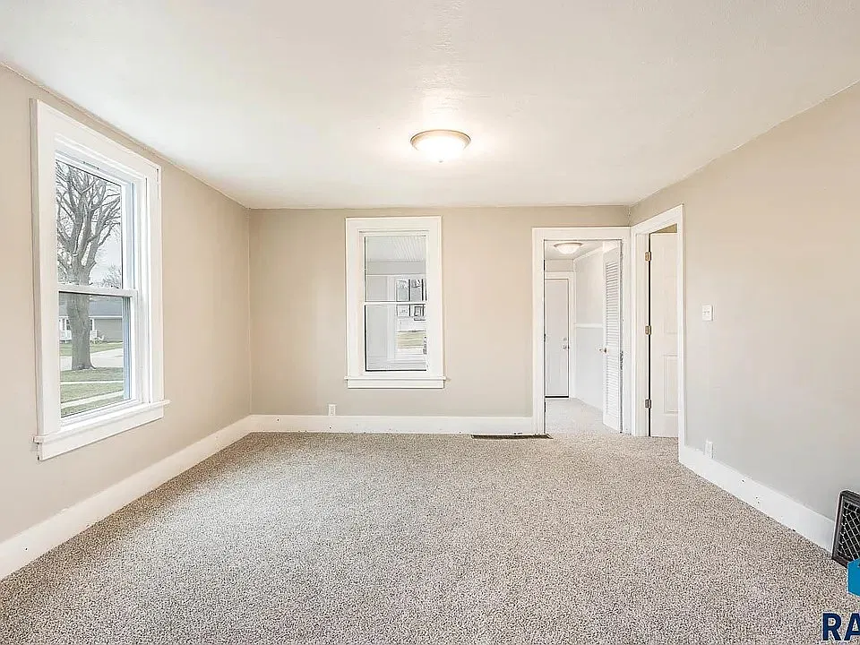 3 bed home for rent in Luverne, Minnesota. Close to Sioux Falls and School. — Photo 3