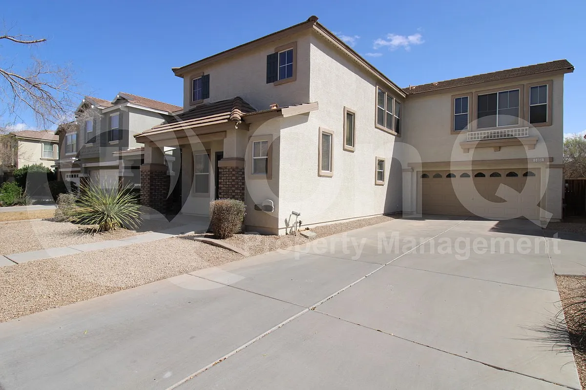 Building Photo - 1461 S Pheasant Dr