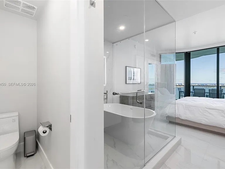 700 NE 24th St #4002 — Photo 11