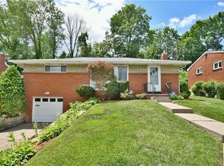 1654 Hollyrood Rd, Pittsburgh, PA 15227