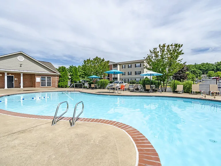 Aquia Terrace — Photo 10
