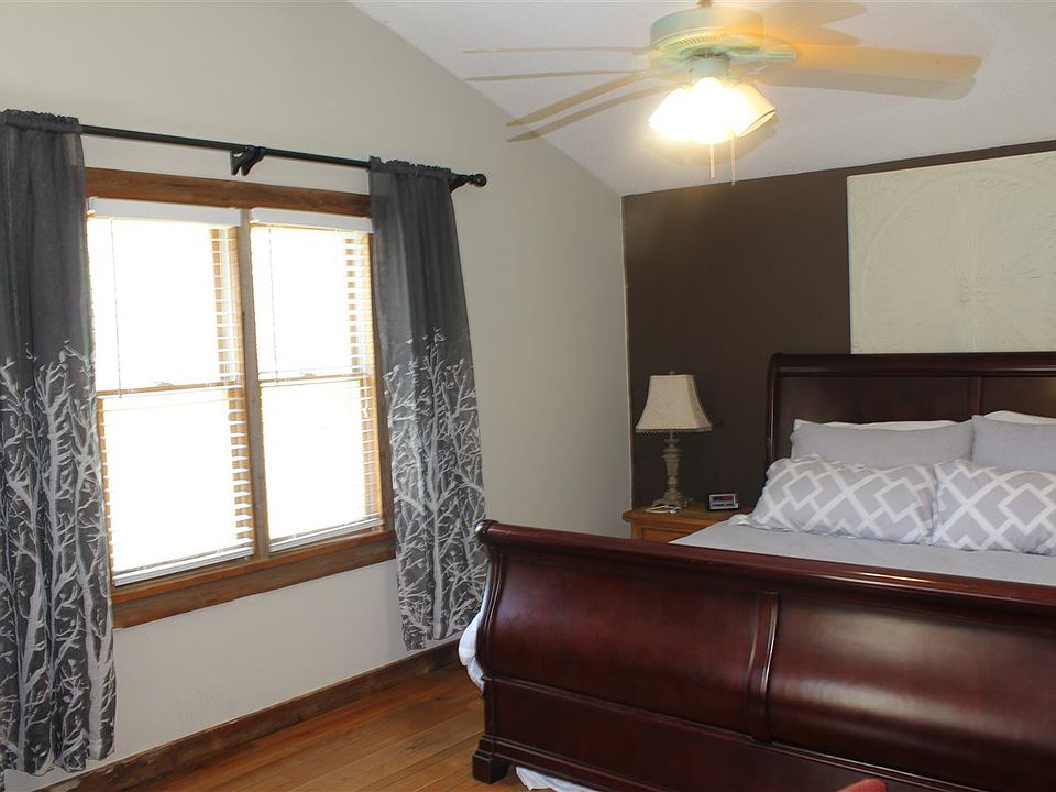 1st image of 104 Margaret Dr