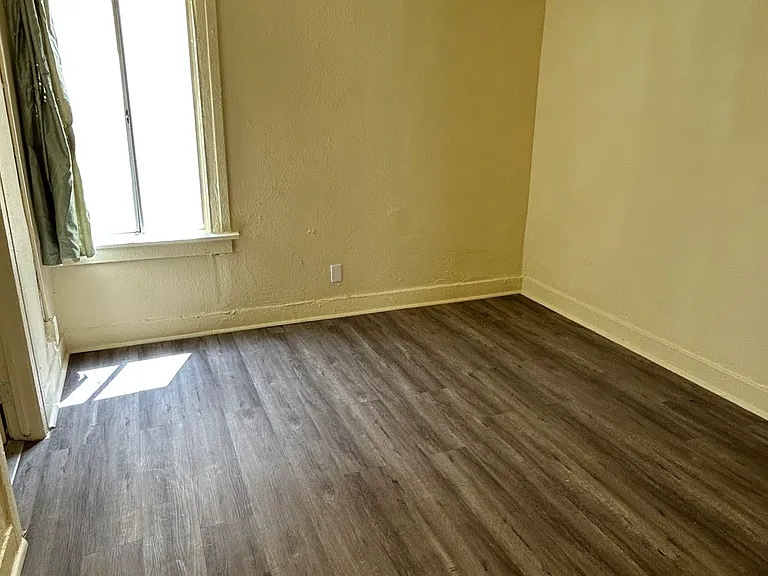 6360 Gentry St #E — Photo 3