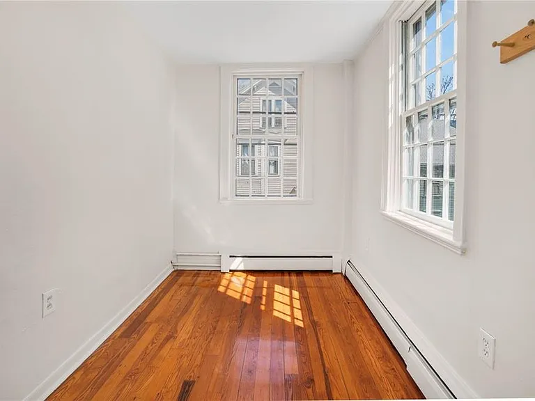 14 Elm St — Photo 18