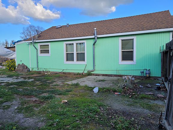 2nd image of 152 Vine St