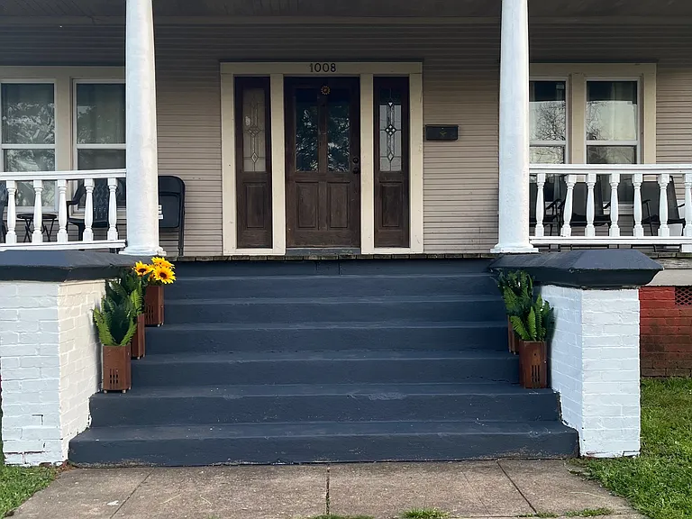 1008 E Austin St — Photo 6