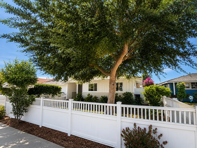 2212 Burgener Blvd — Photo 3