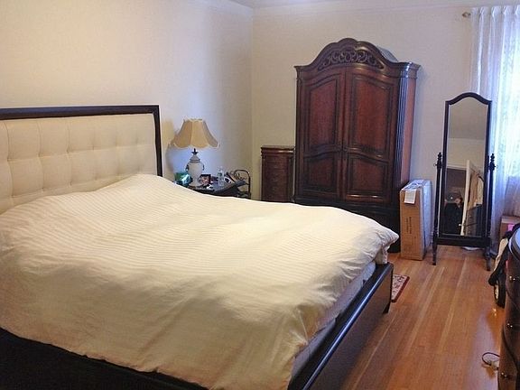 5th image of 111-14 76th Ave #608