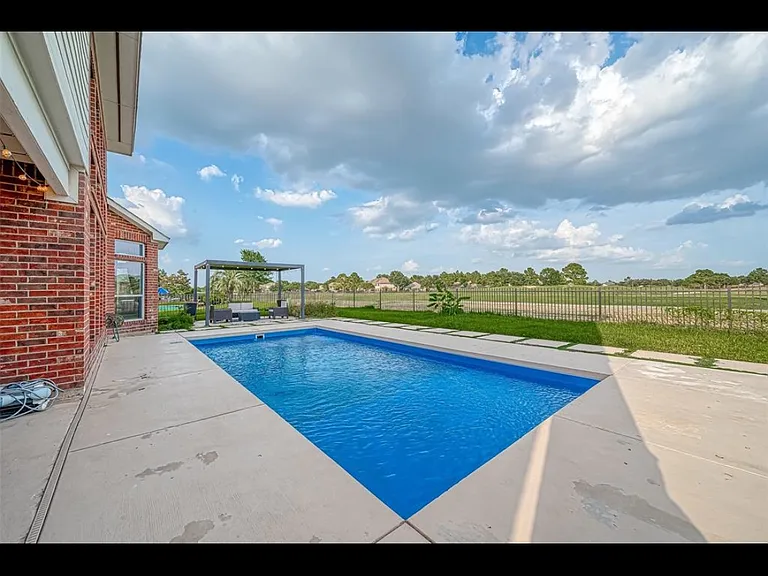 10614 Opal Ridge Dr — Photo 26