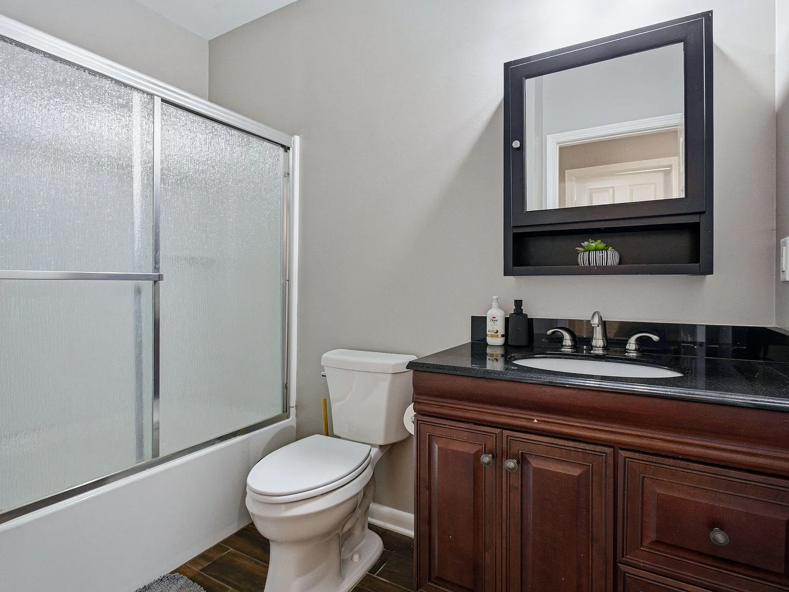 4 bed, 2.0 bath, 1481 sqft, $1,321 — Photo 4