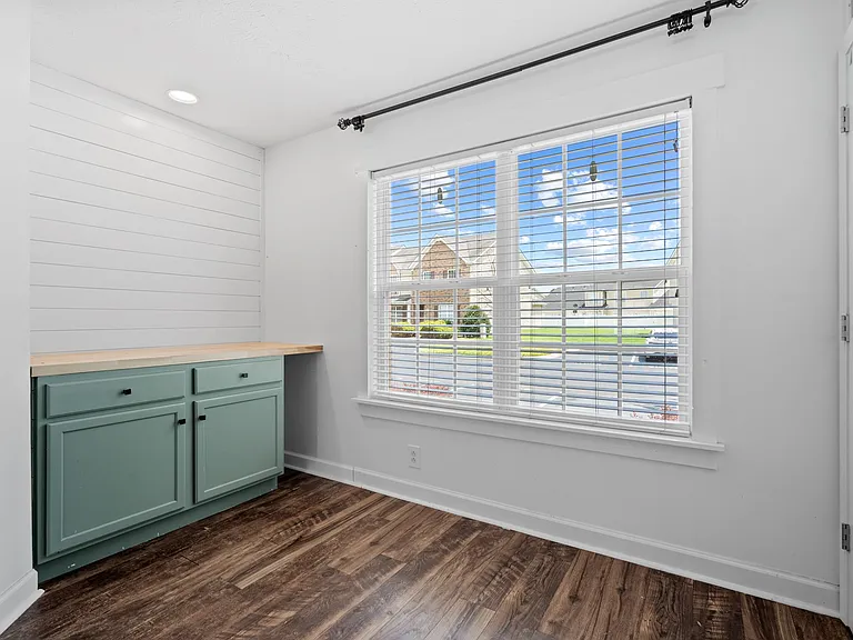 2128 Victory Gallop Ln — Photo 18