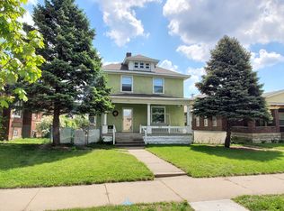 216 8th St N, La Crosse, WI 54601