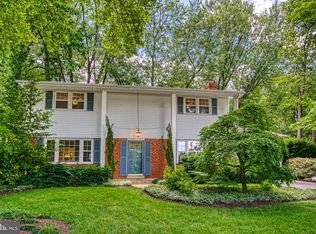 6710 Sydenstricker Rd, Springfield, VA 22152