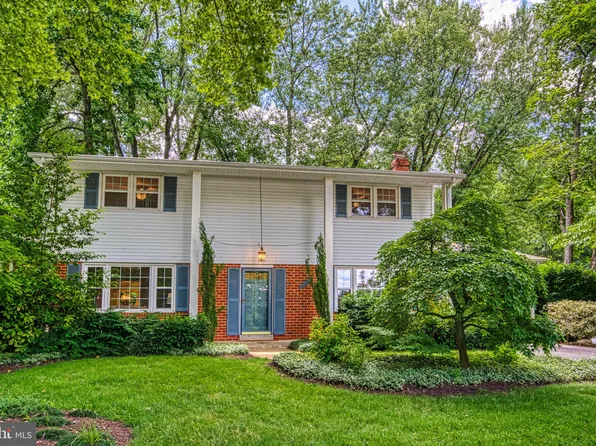6710 Sydenstricker Rd, Springfield, VA 22152