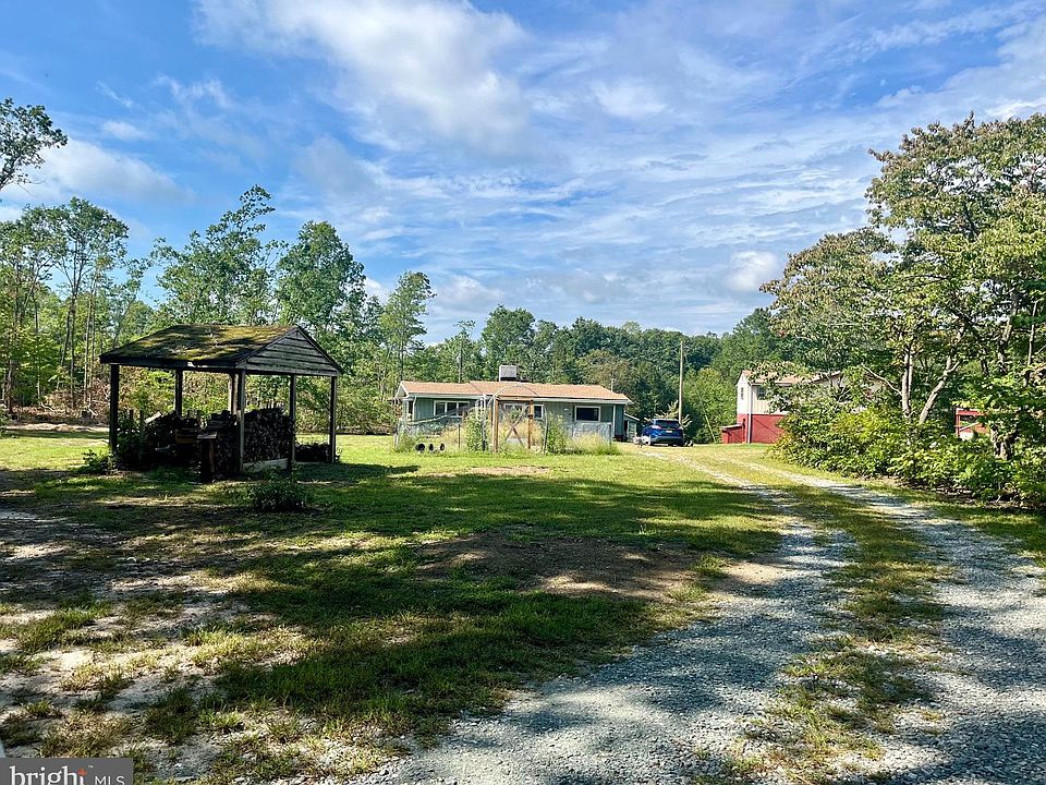 2nd image of 517 Doctors Rd