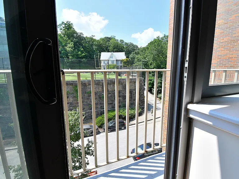 5282 Post Rd #3A — Photo 3
