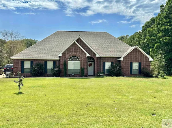 889 B K Pickering Dr, Texarkana, TX 75501