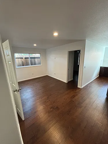 971 Brookwood Ave #971 Photo 1