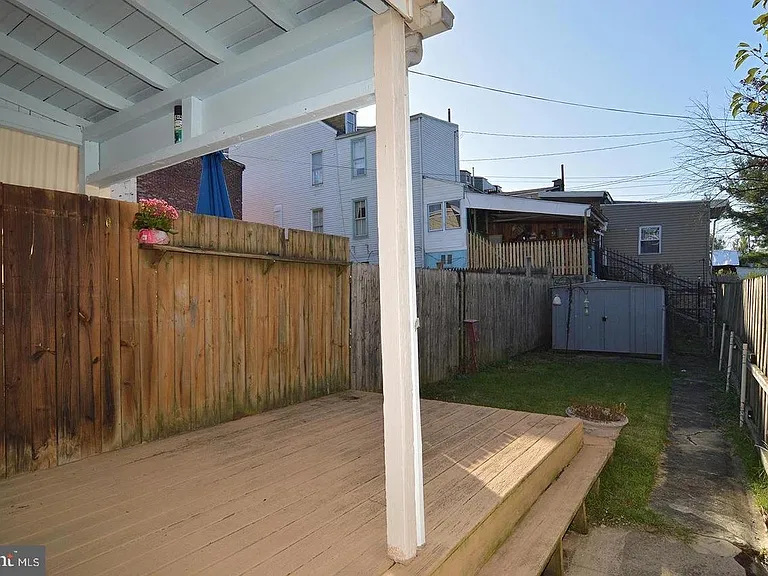 1314 Green St — Photo 17