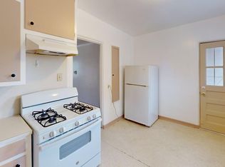Classic, Just -upated Nob Hill 1 & 2 Bedroom Apts. w/ Garage!, Albuquerque, NM 87106
