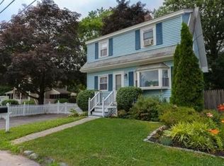 86 Sycamore Ave, Attleboro, MA 02703