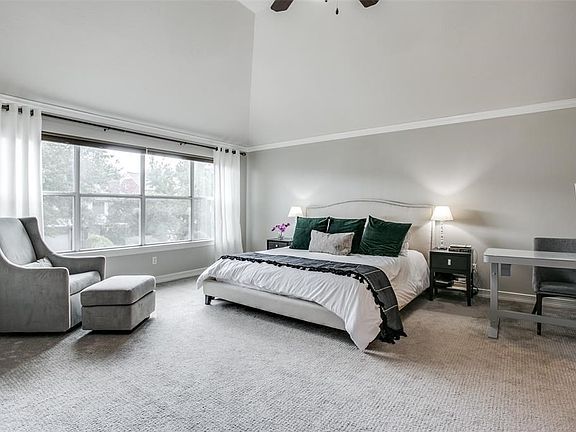 5th image of 2312 Southern Oak Dr