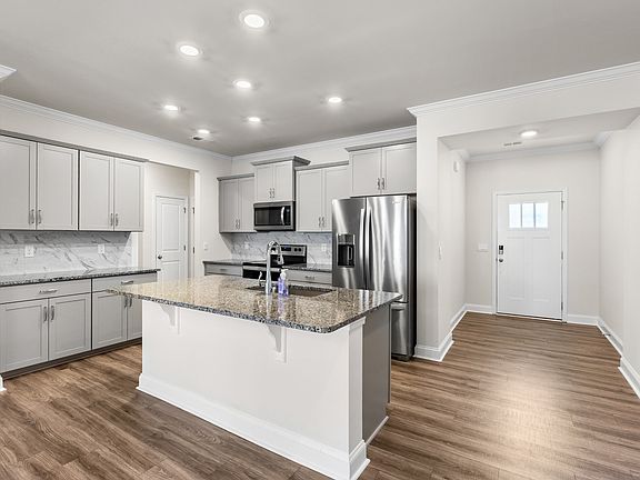 5th image of 313 Cub Ct #1