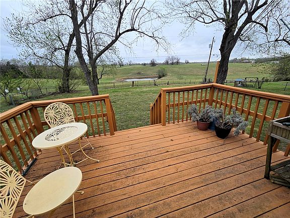 4th image of 278 James Way