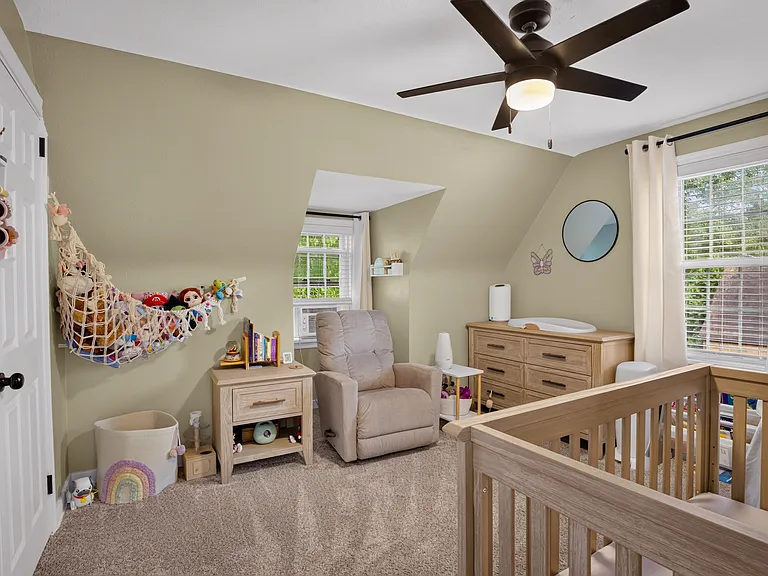302 Lindsay Rd — Photo 21