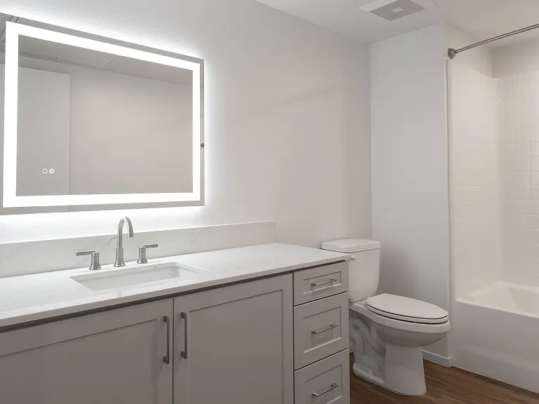 Backhouse Apartments — Photo 10
