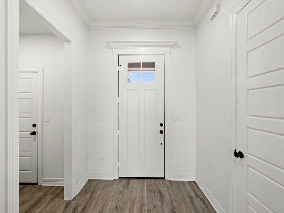 1st image of 1709 Tres Dr