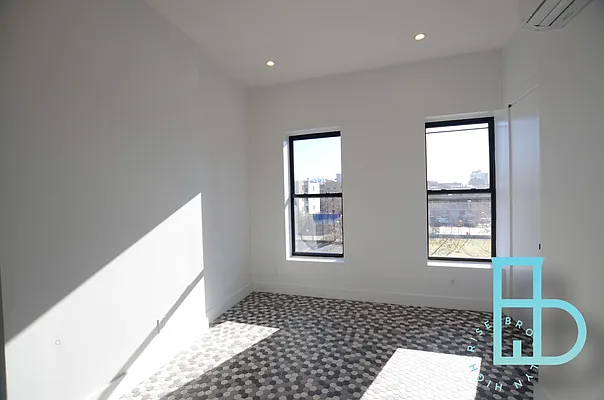 Rented by Miron Realty Group | media 24