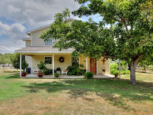 2nd image of 115 Pecan Orchard Dr