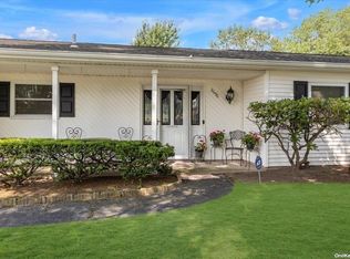 2696 Heather Ave, Medford, NY 11763