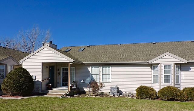1st image of 704 Huntington Ct