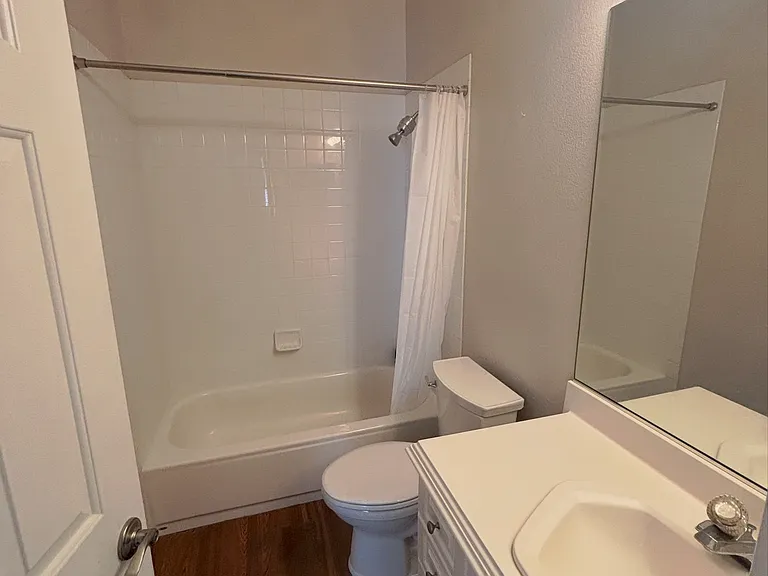9753 Arrowcrest Ave — Photo 25
