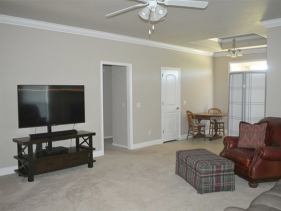 4th image of 5911 N Canyon Ct