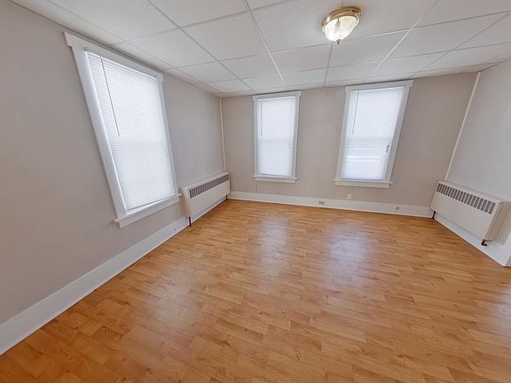 5th image of 107 Rupert Dr