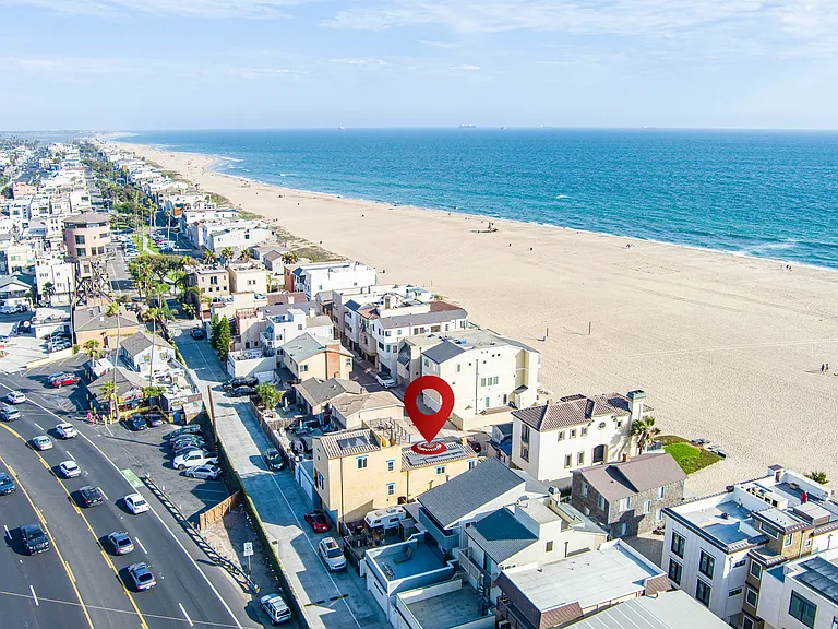 B14 Surfside Ave #A — Photo 28